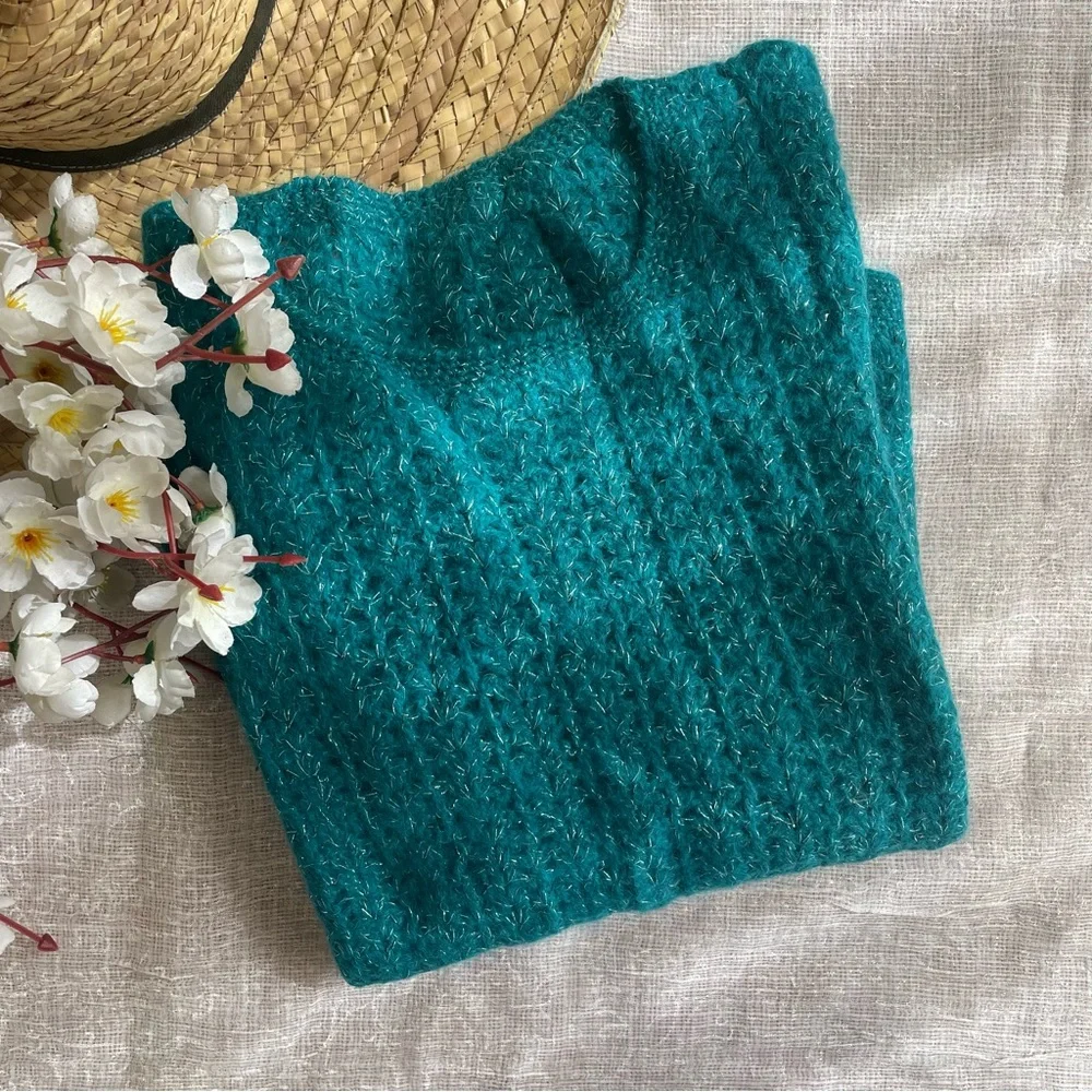 Sea bluish green mettalic woven crochet sweater - Picture 4 of 6